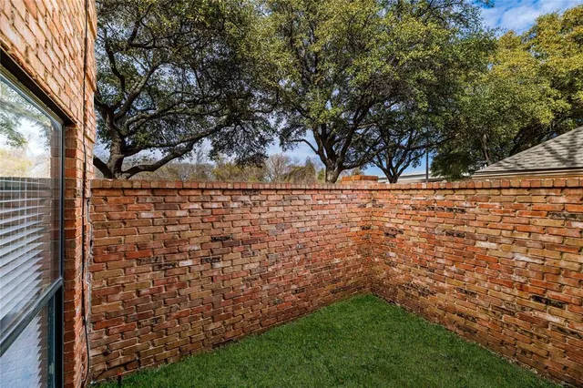 $305,000 | 6205 Bellaire Drive South, Fort Worth, TX 76132