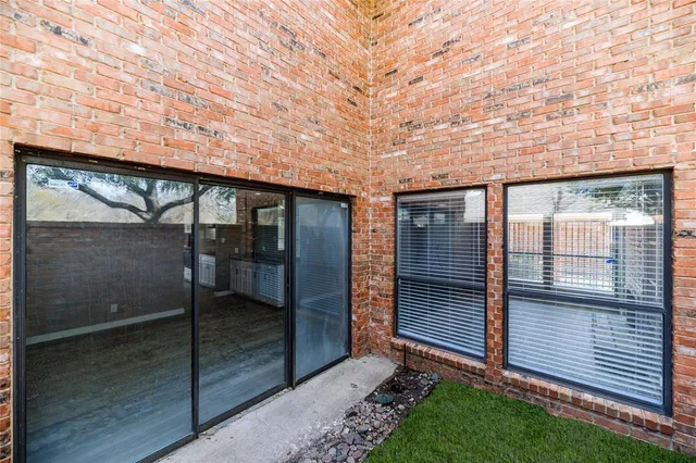 $305,000 | 6205 Bellaire Drive South, Fort Worth, TX 76132