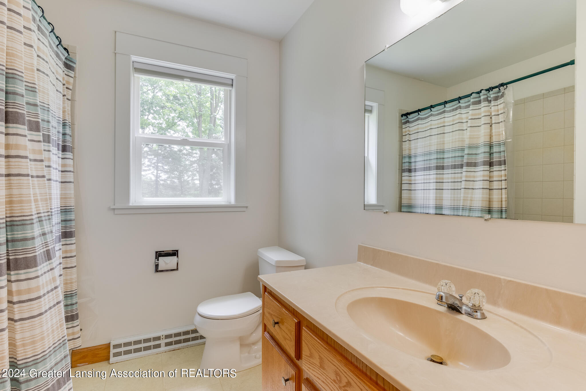 4364 East Clark Road Bath, MI 48808 - Photo 16 of 51 4364_E_Clark_KAREN-32