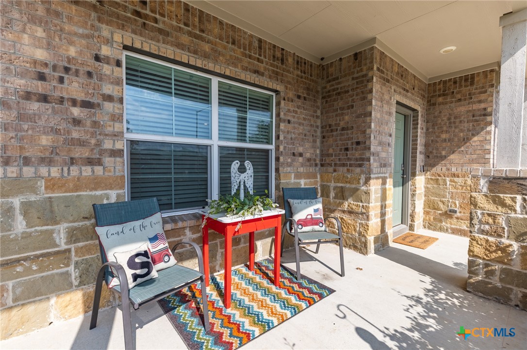 929 Indigo Way Seguin, TX 78155 - Photo 4 of 30