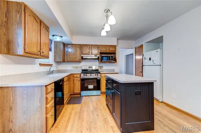 $295,000 | 1101 Nathaniel Court, Hazelwood, MO 63042