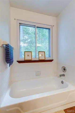 $295,000 | 1101 Nathaniel Court, Hazelwood, MO 63042