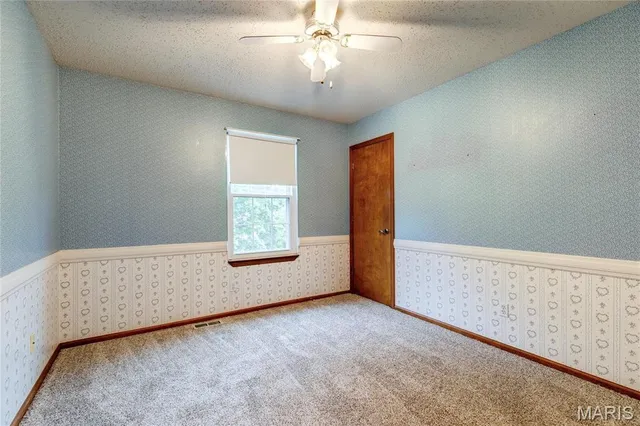 $295,000 | 1101 Nathaniel Court, Hazelwood, MO 63042