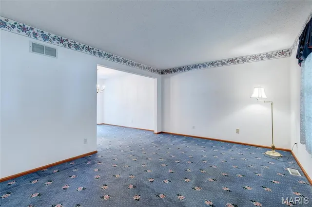 $295,000 | 1101 Nathaniel Court, Hazelwood, MO 63042