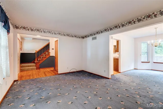 $295,000 | 1101 Nathaniel Court, Hazelwood, MO 63042