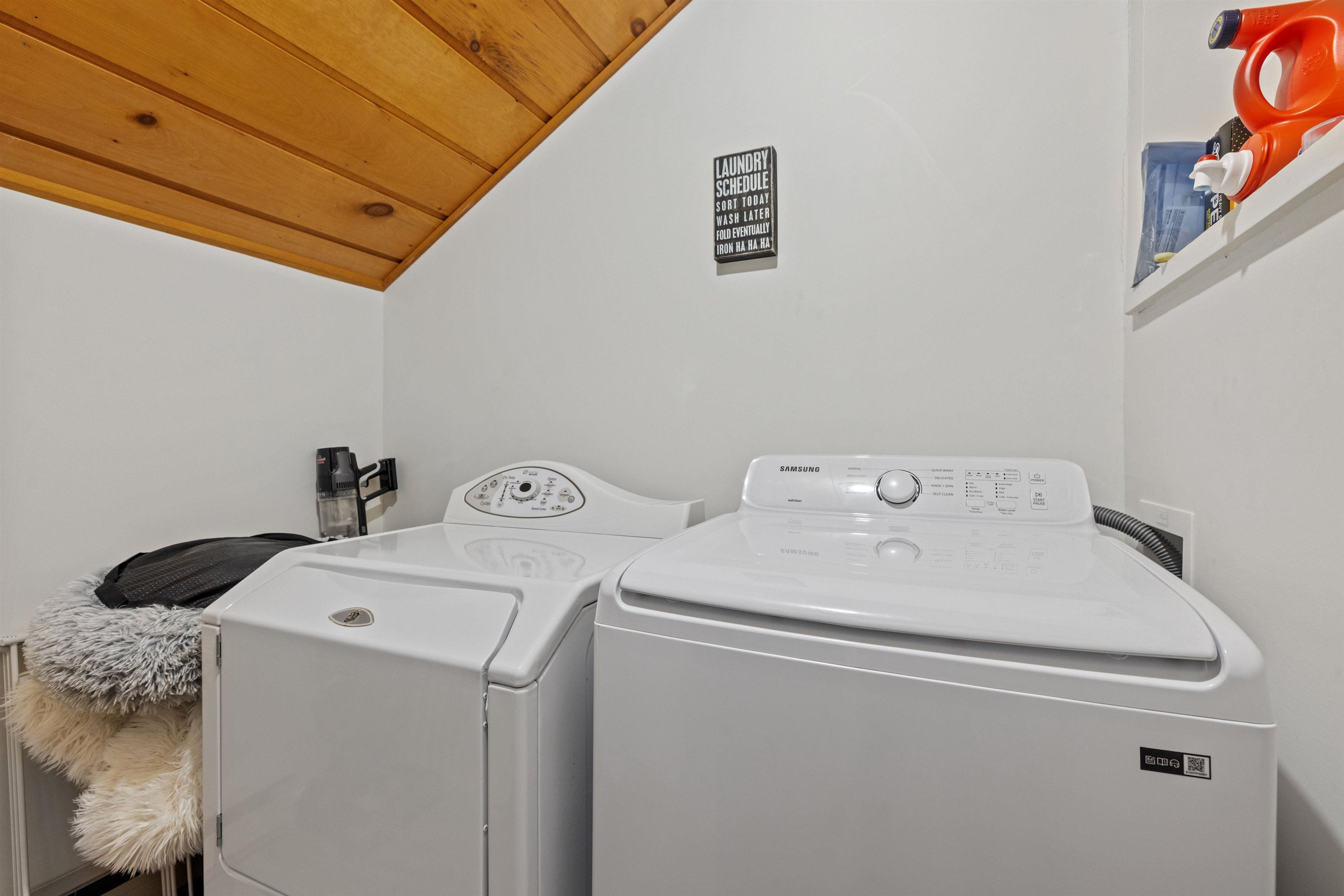 119 Clearbrook Road, Unit 1 Lincoln, NH 03251 - Photo 14 of 46