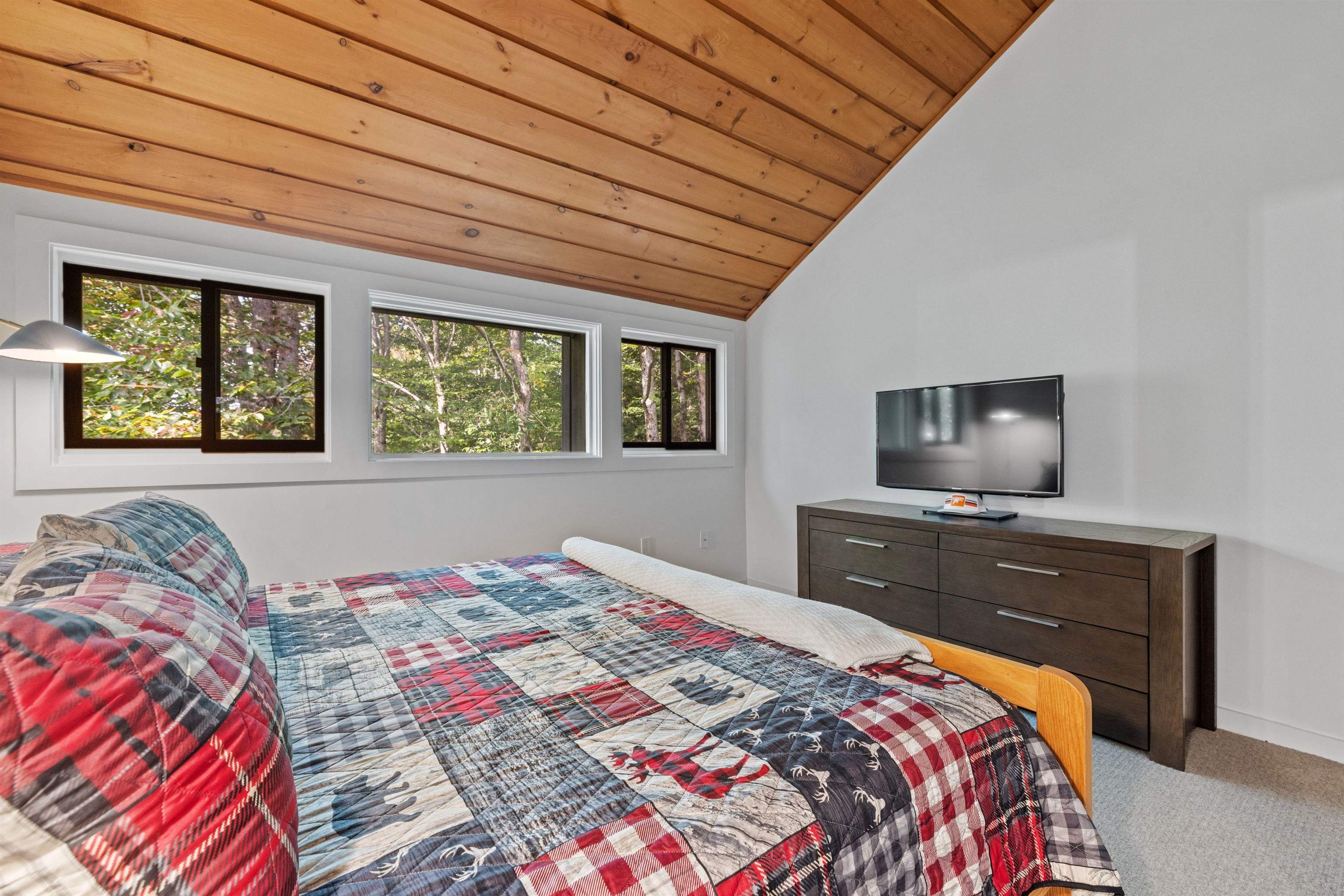 119 Clearbrook Road, Unit 1 Lincoln, NH 03251 - Photo 17 of 46
