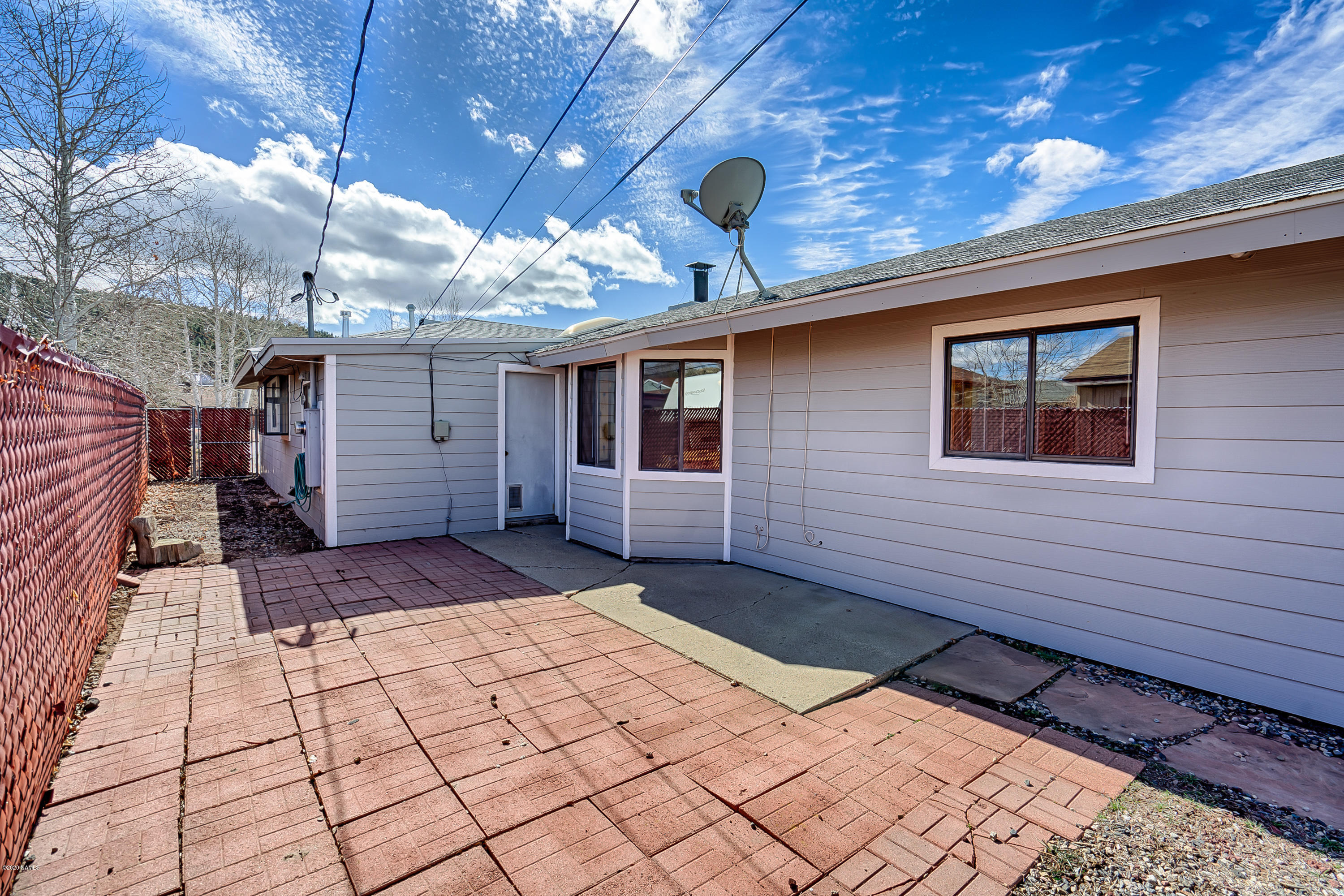 1110 Stockmens Road Williams, AZ 86046 - Photo 17 of 21 Side Patio