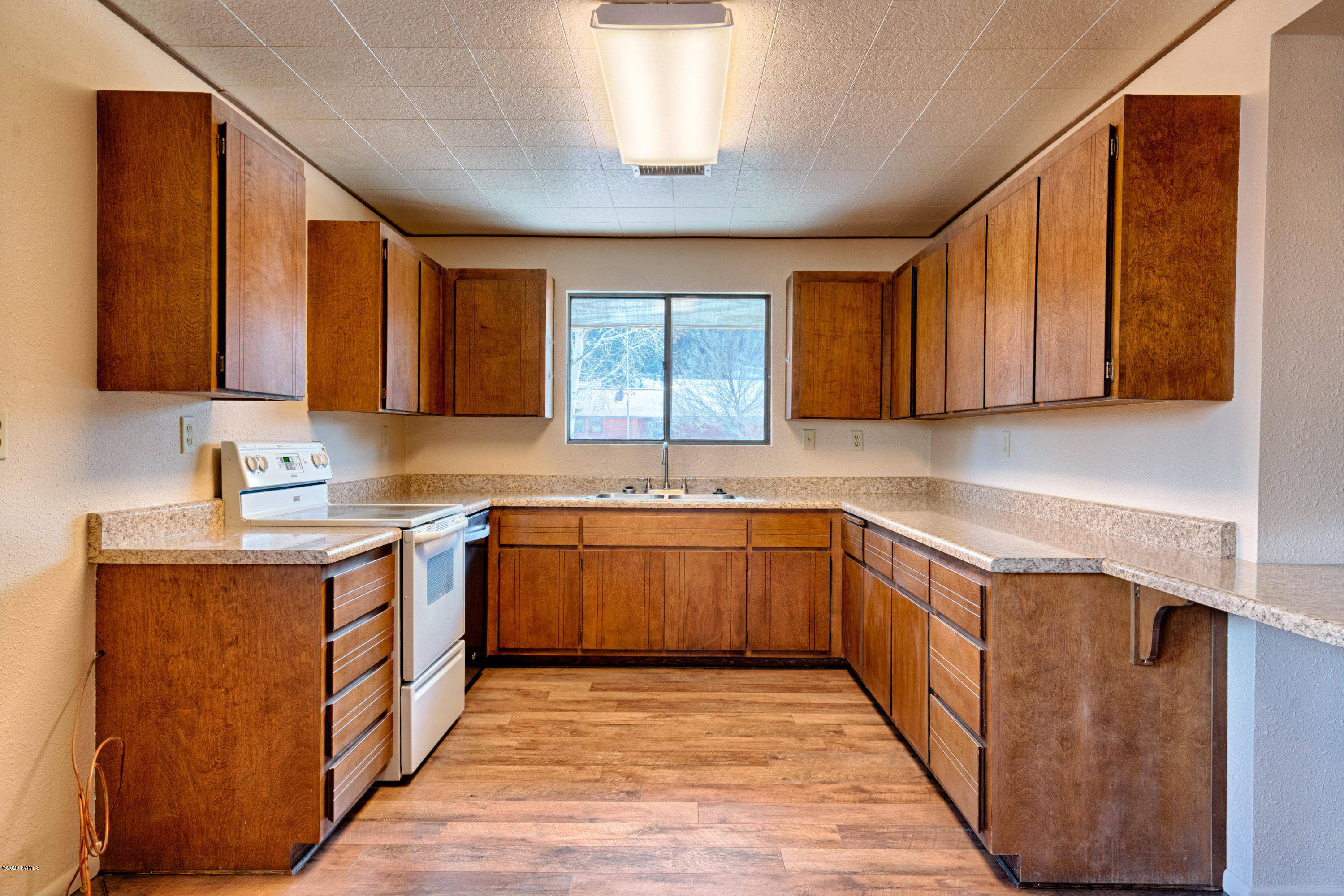 1110 Stockmens Road Williams, AZ 86046 - Photo 6 of 21 Kitchen