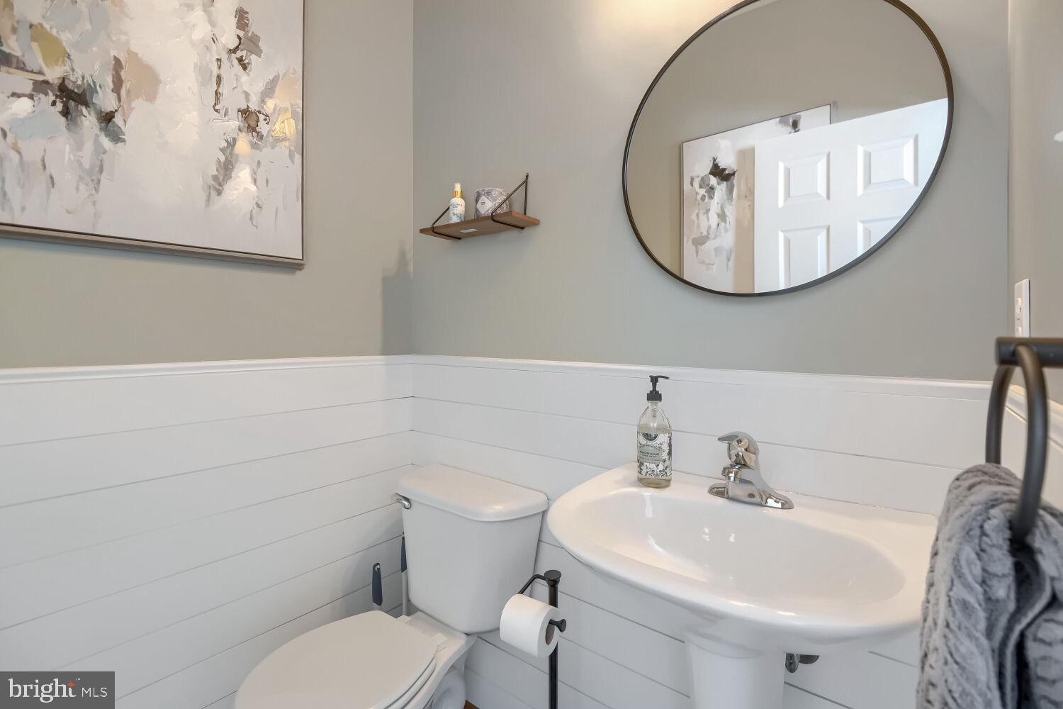 9805 Colenbourne Road Perry Hall, MD 21128 - Photo 12 of 28 Hall bathroom