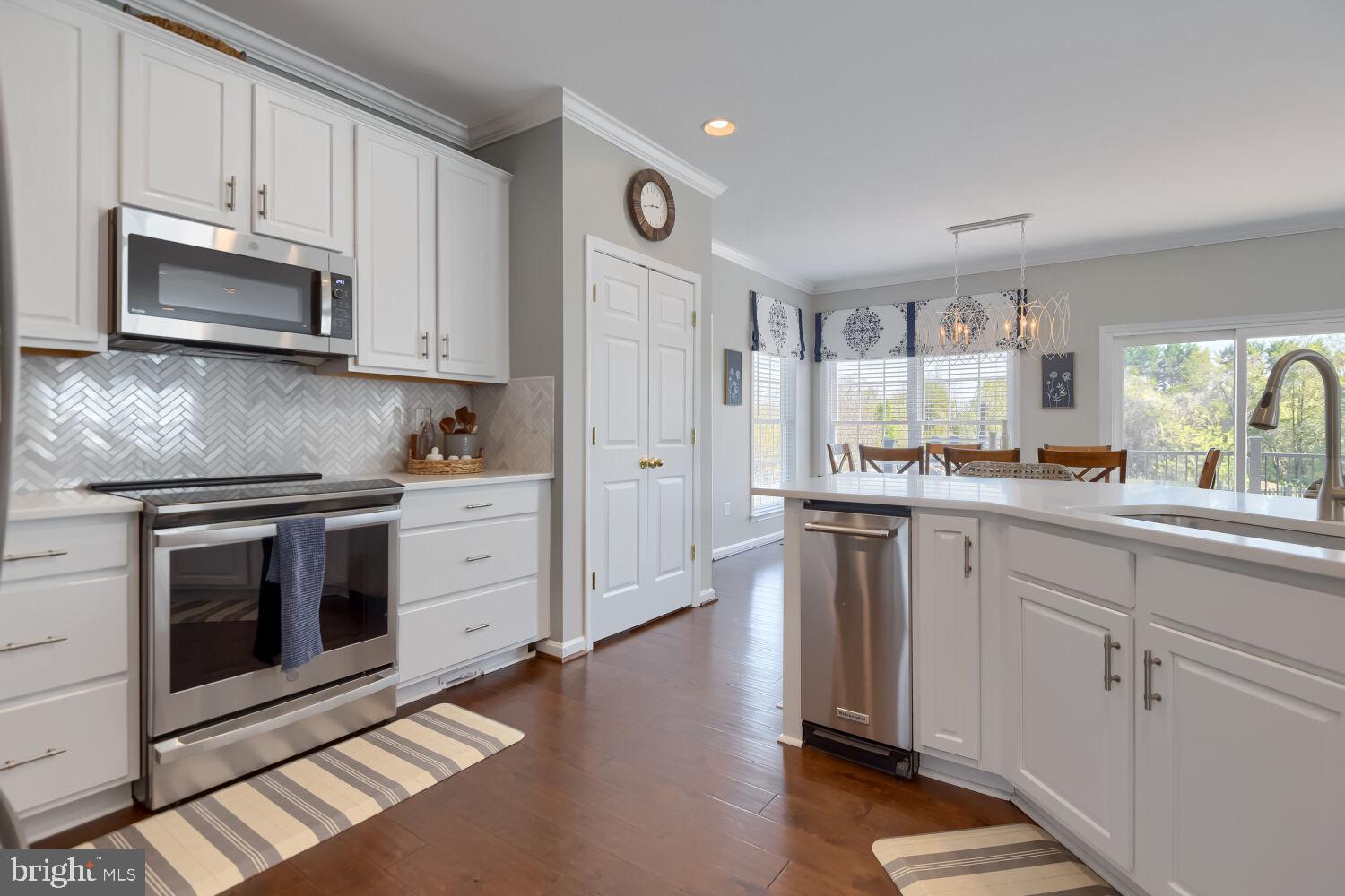 9805 Colenbourne Road Perry Hall, MD 21128 - Photo 6 of 28 Main level kitchen with stainless