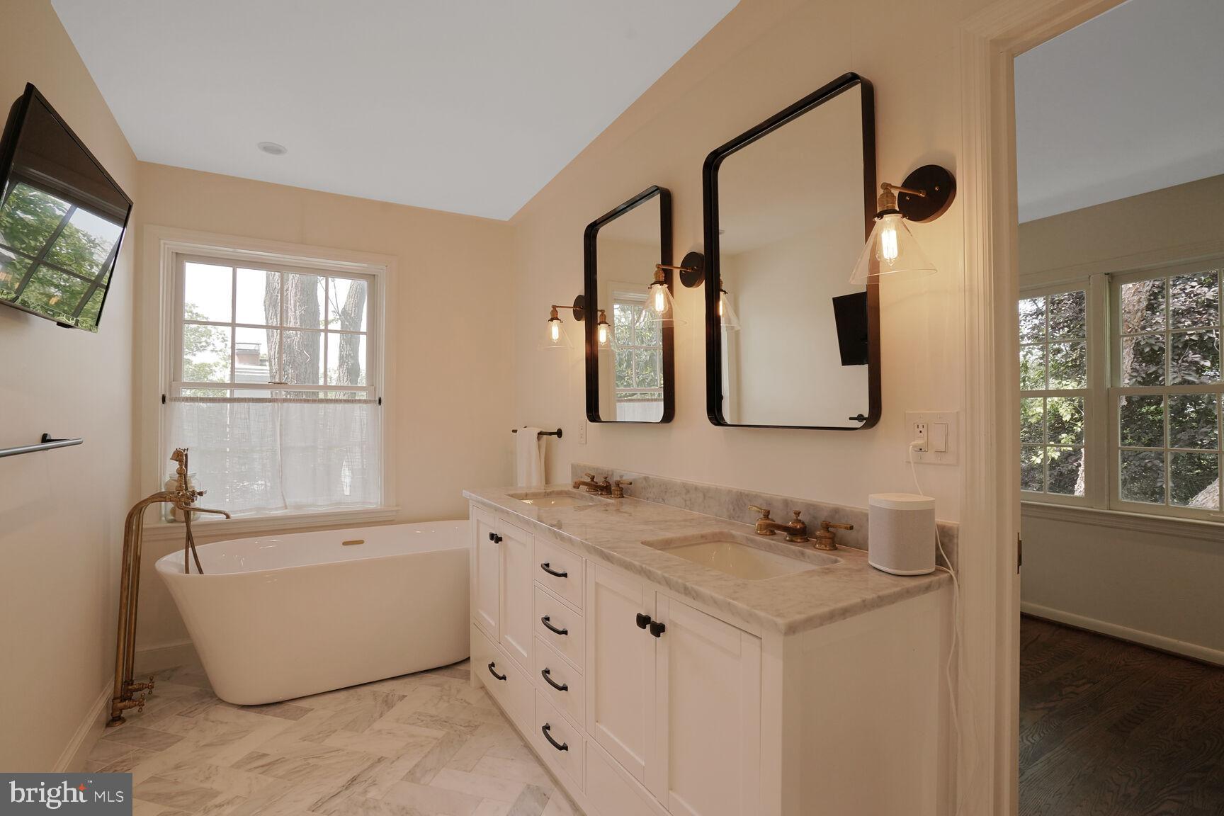 4773 Dexter Street Northwest Washington, DC 20007 - Photo 27 of 68