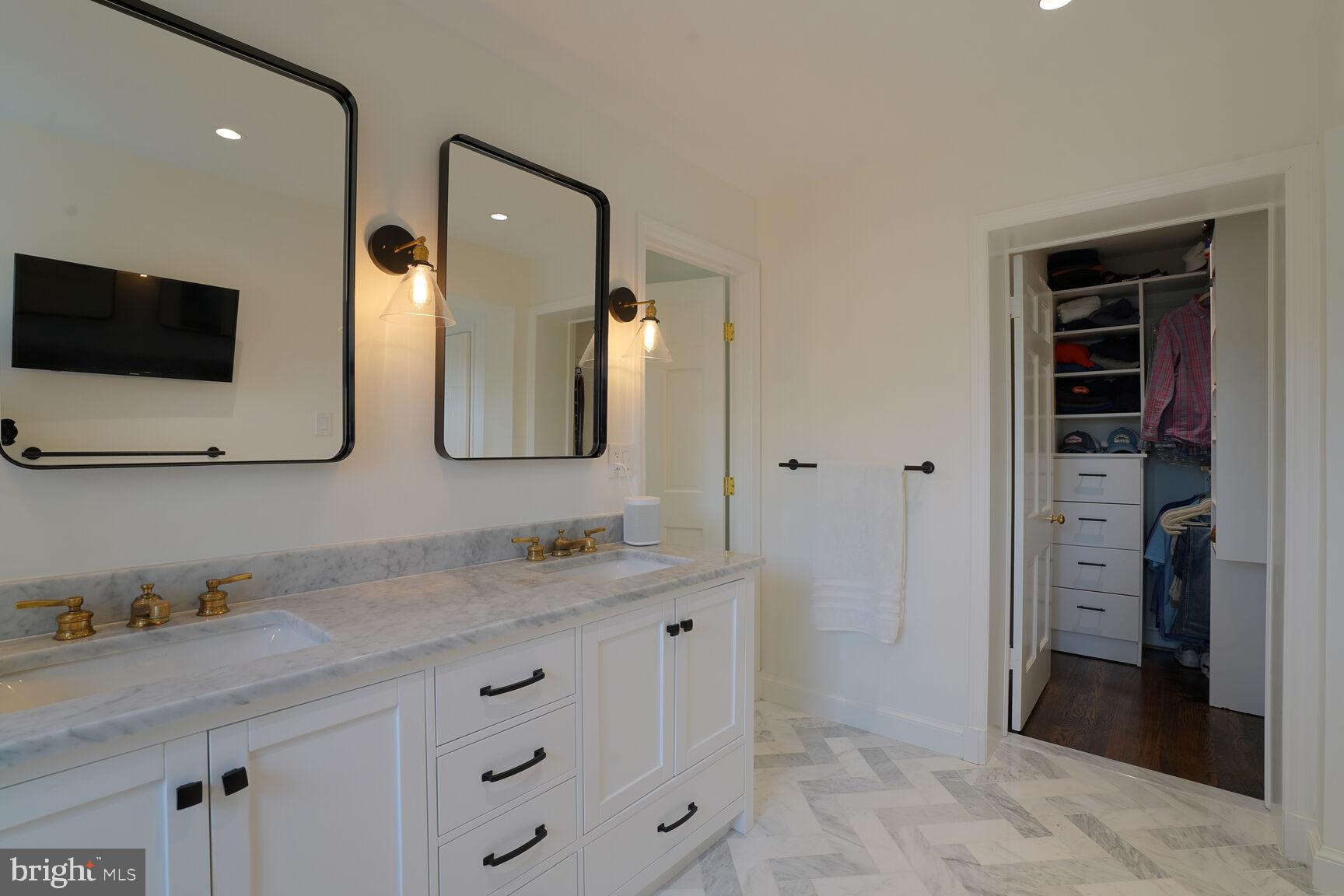 4773 Dexter Street Northwest Washington, DC 20007 - Photo 28 of 68