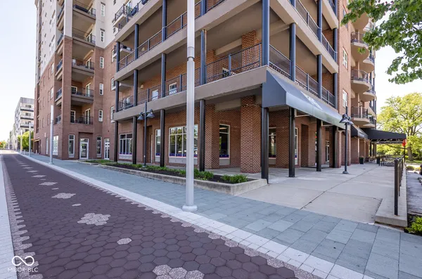 $522,210 | 435 Virginia Avenue, Unit 203, Indianapolis, IN 46203