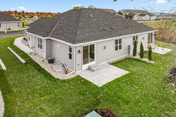 $399,900 | 540 Hunter Oaks Boulevard, Unit 602, Watertown, WI 53094