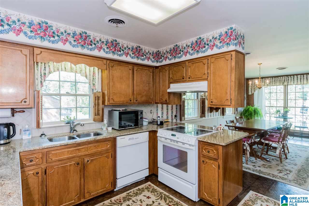111 Hillside Road Bessemer, AL 35020 - Photo 13 of 47