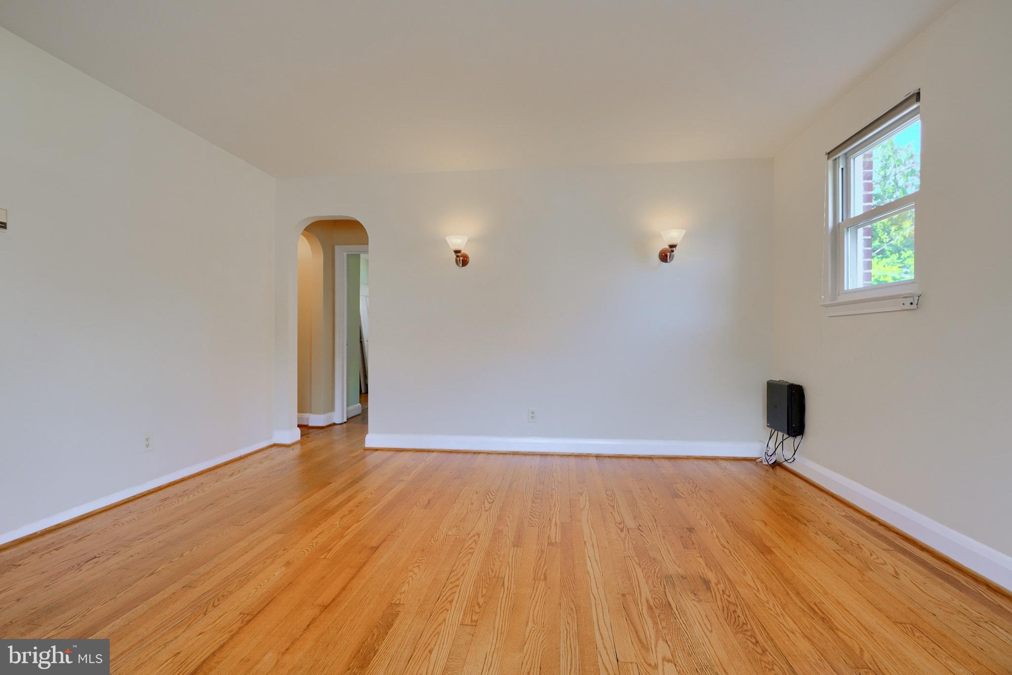 237 Ridge Avenue Towson, MD 21286 - Photo 9 of 31 Gallery Image 9