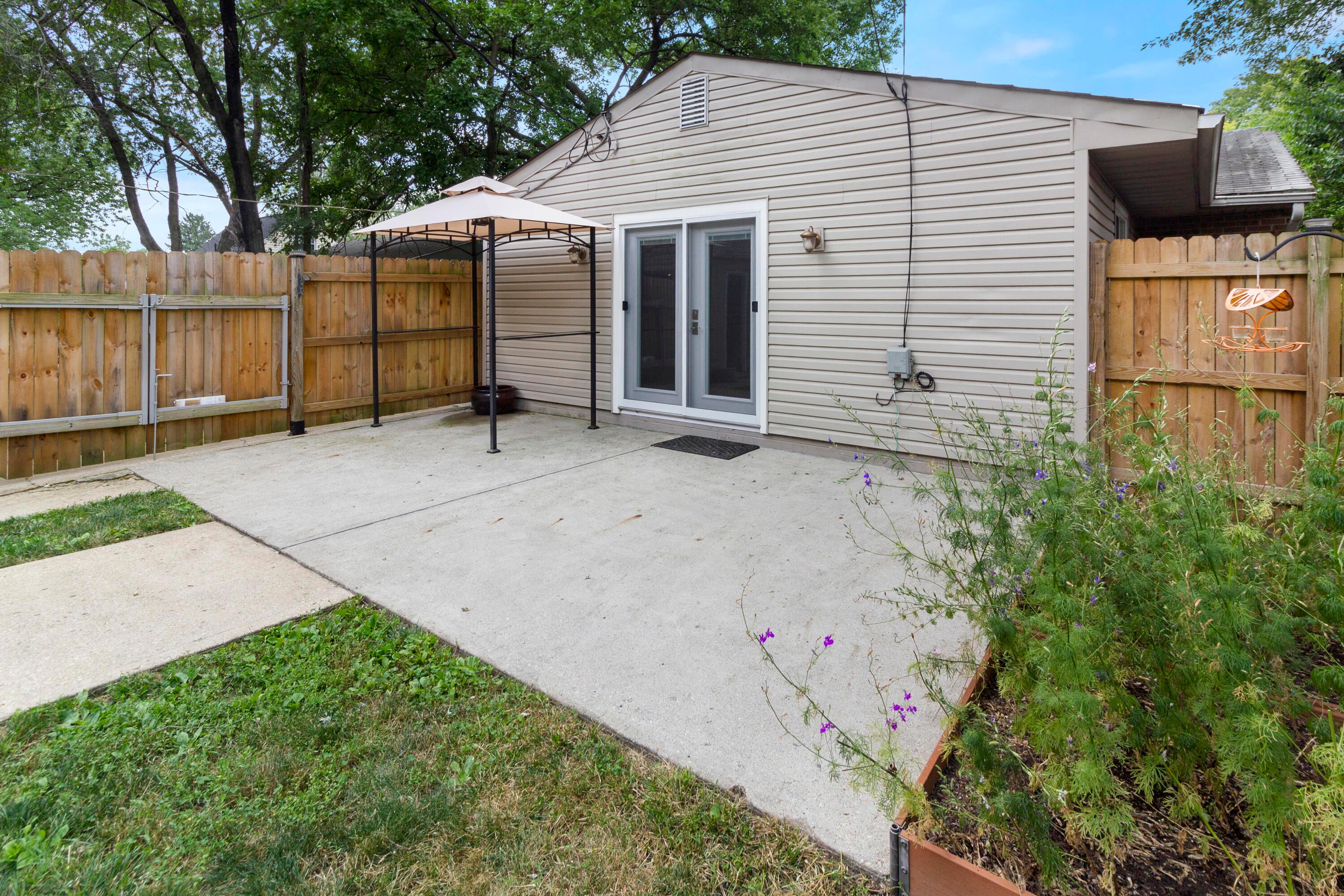 5176 Drivemere Road Hilliard, OH 43026 - Photo 21 of 28 5176 Drivemere Rd (21)