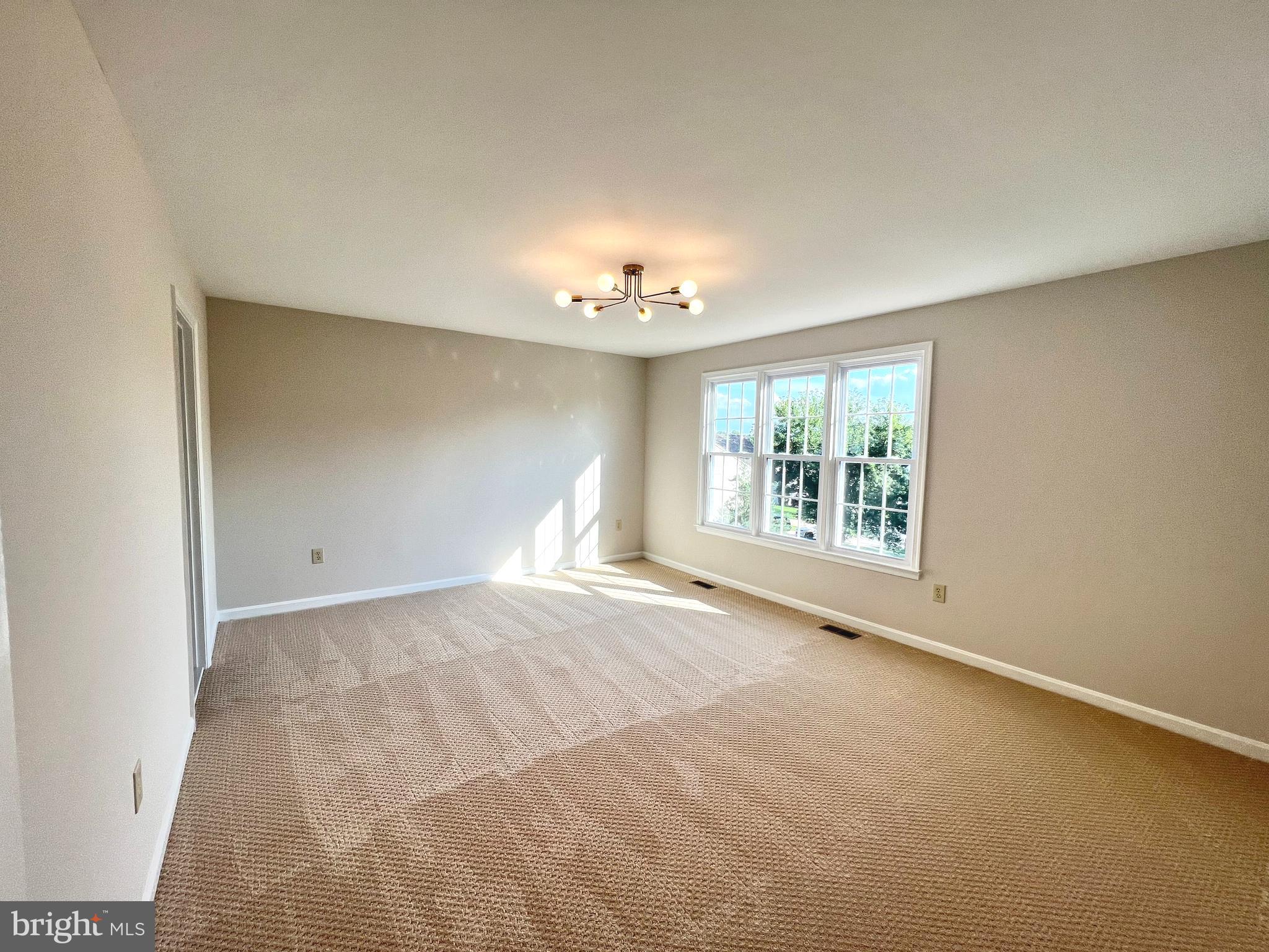 11601 Admiral Court Laurel, MD 20708 - Photo 11 of 19 Gallery Image 11