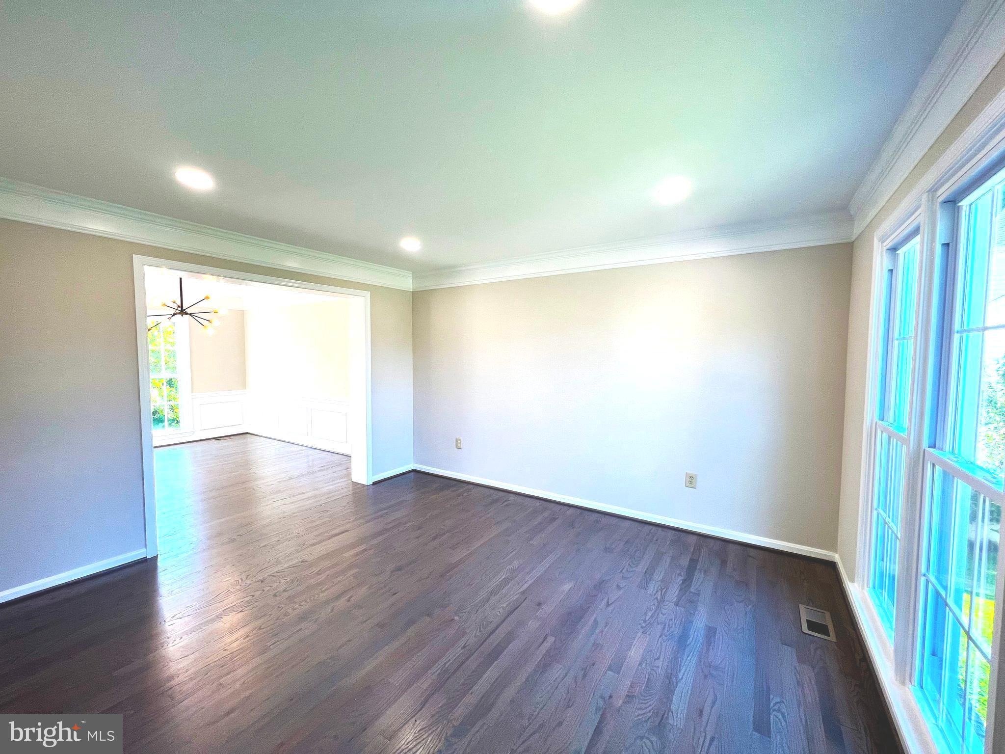 11601 Admiral Court Laurel, MD 20708 - Photo 4 of 19 Gallery Image 4