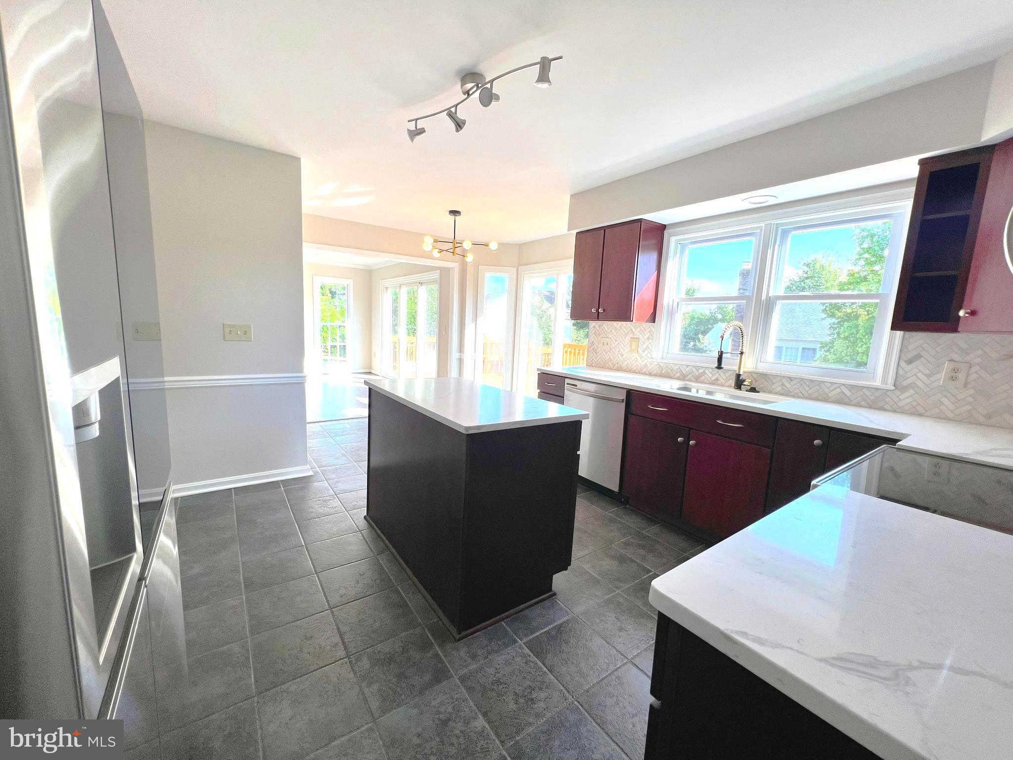 11601 Admiral Court Laurel, MD 20708 - Photo 10 of 19 Gallery Image 10