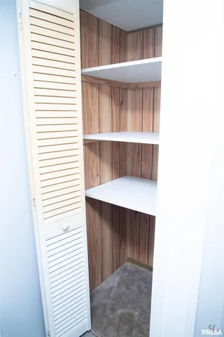 $75,000 | 601 North Second Street, Oquawka, IL 61469