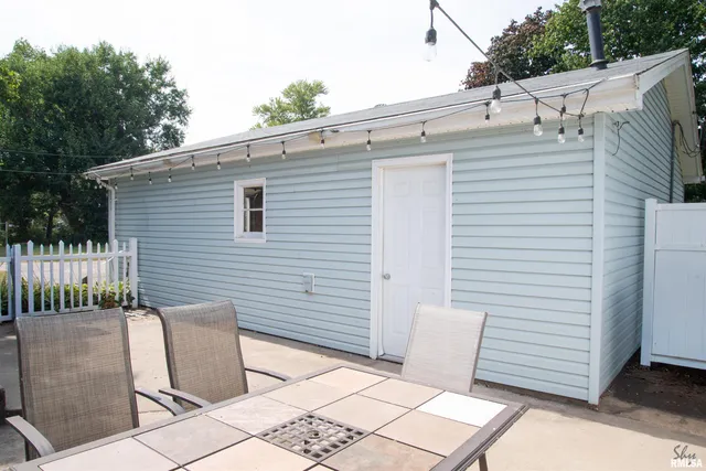 $75,000 | 601 North Second Street, Oquawka, IL 61469