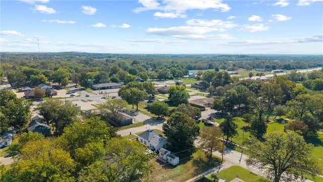 $119,000 | 101 North Ridgeway Street, Caney, KS 67333