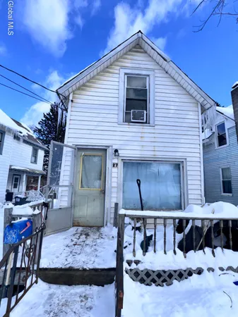 $37,500 | 27 Mechanic Street, Hoosick Falls, NY 12090