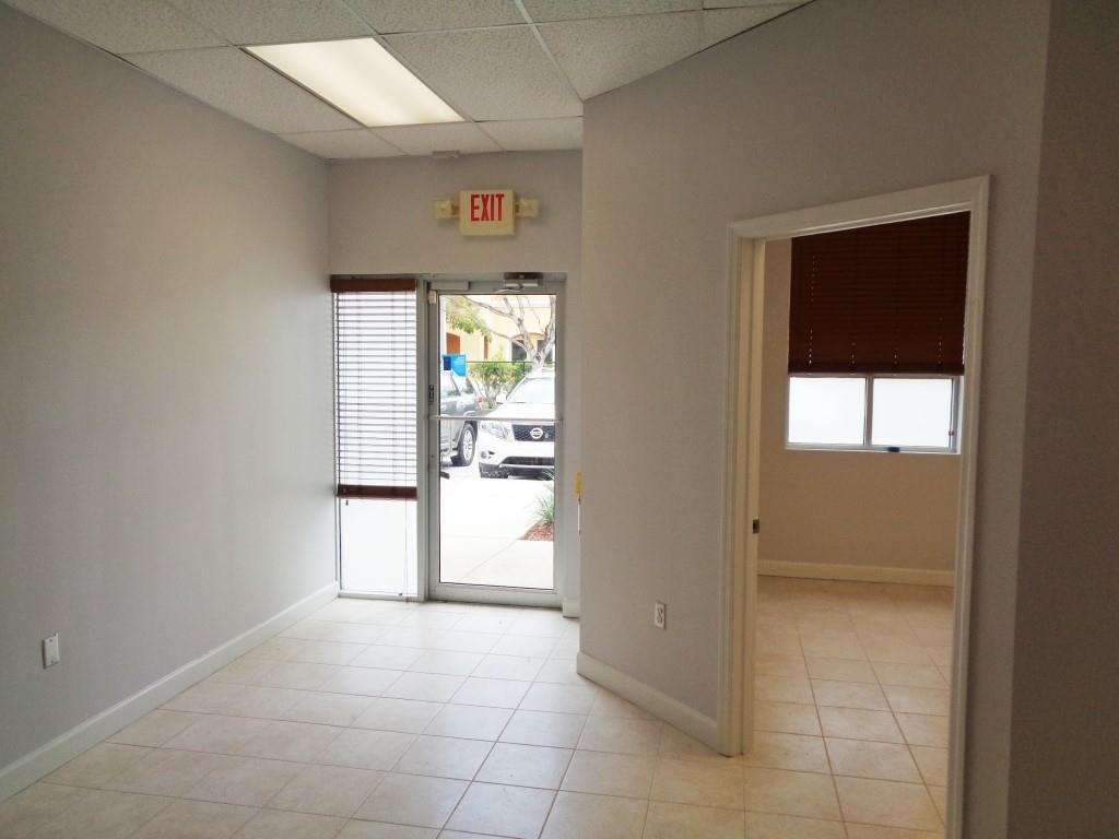 10220 West State Road, Unit 11 Fort Lauderdale, FL 33321 - Photo 12 of 14 Photo 12