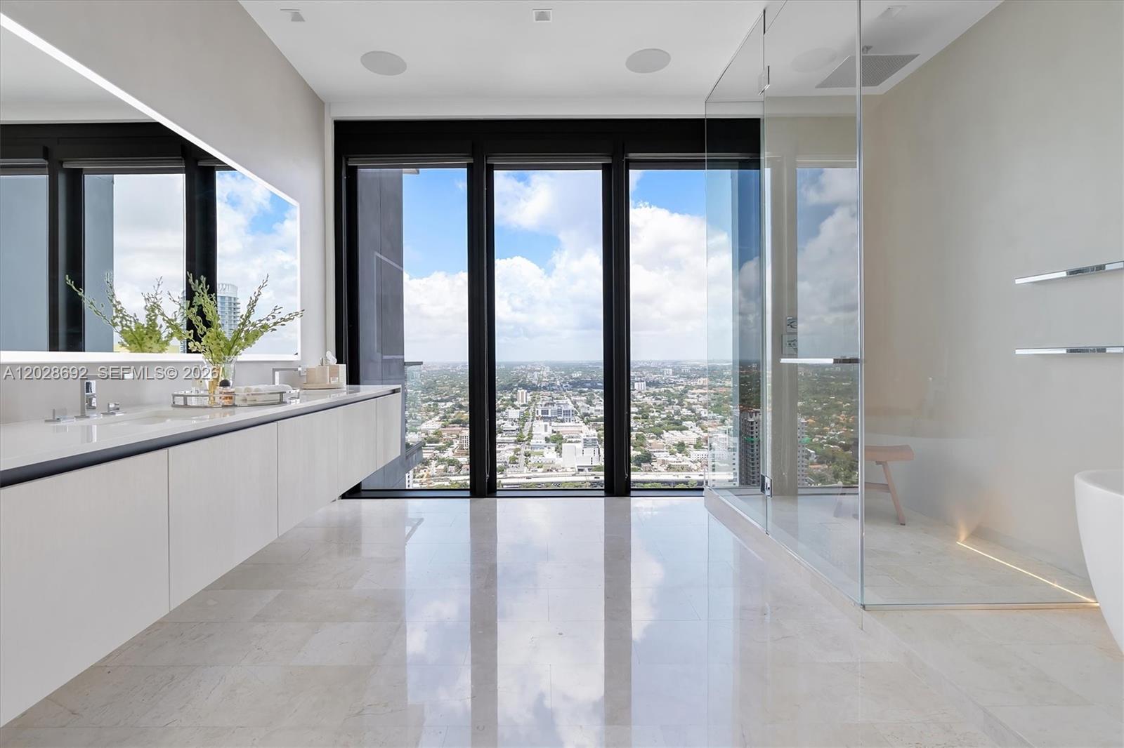 88 Southwest 7th Street, Unit 4001 Miami, FL 33130 - Photo 36 of 75
