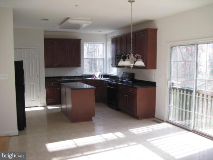 8903 Sumner Grove Drive Laurel, MD 20708 - Photo 6 of 7 Kitchen