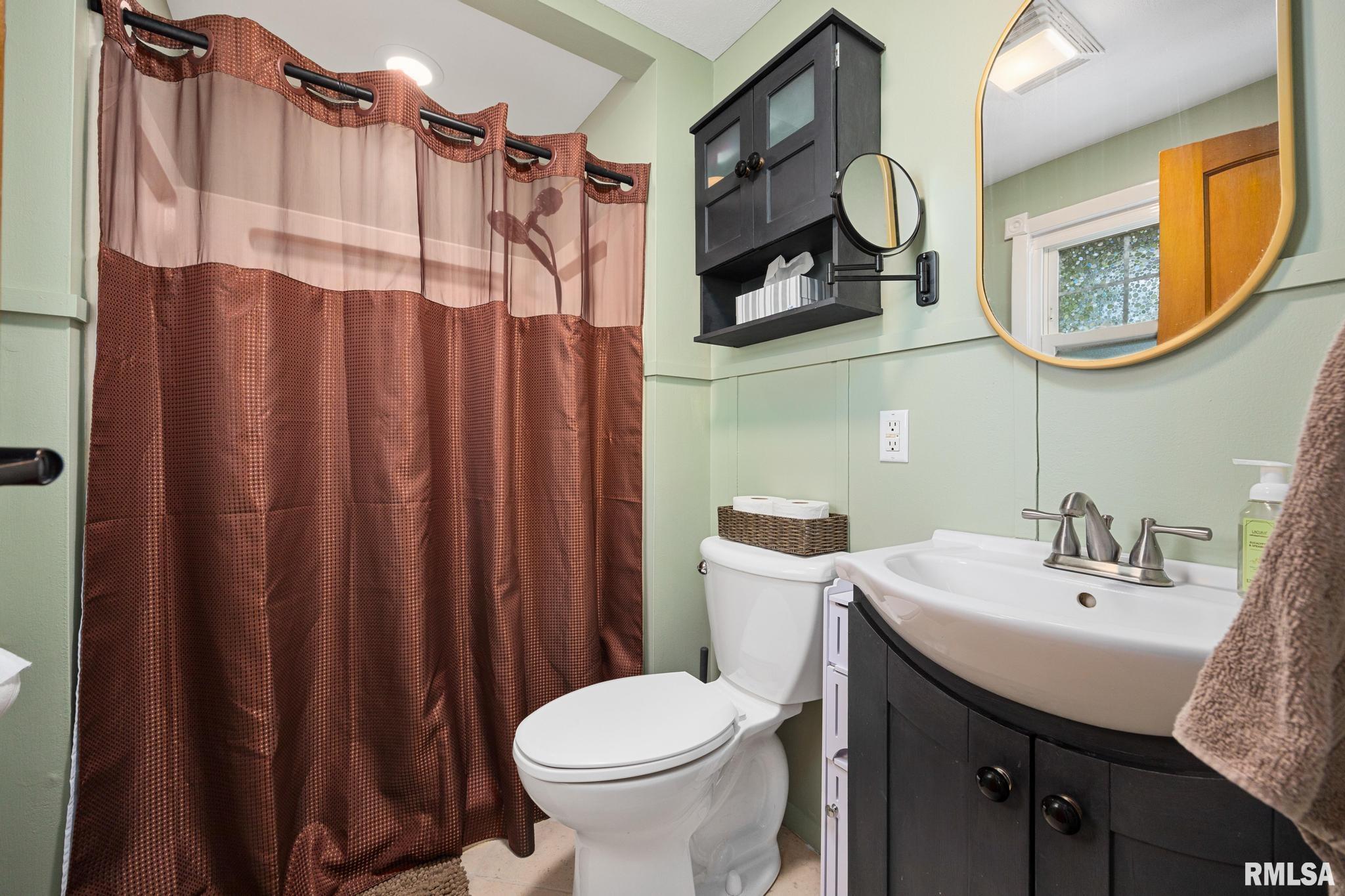 4913 West Woodfern Road Peoria, IL 61607 - Photo 16 of 34