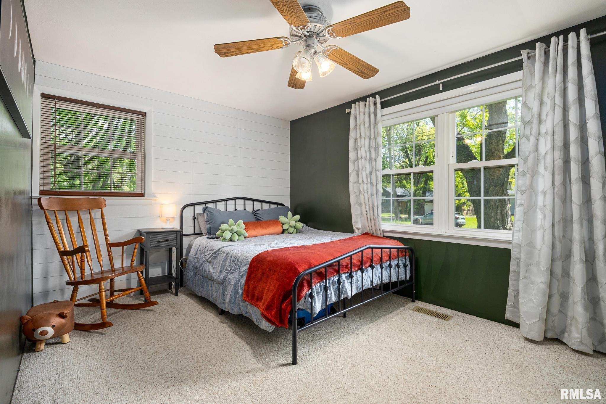 4913 West Woodfern Road Peoria, IL 61607 - Photo 17 of 34
