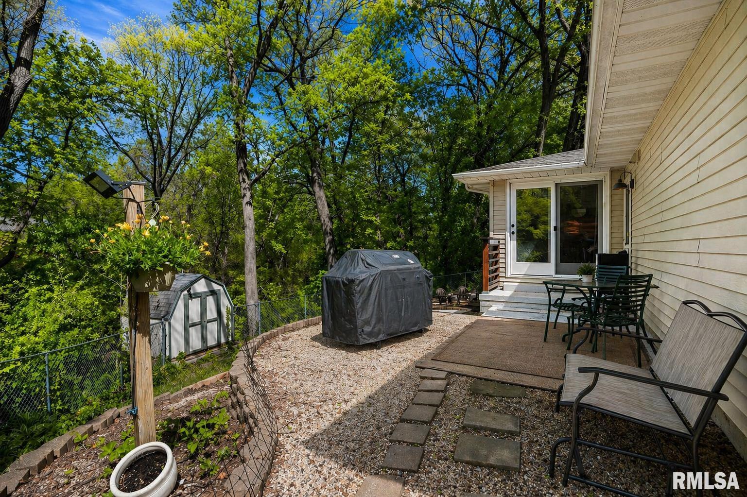 4913 West Woodfern Road Peoria, IL 61607 - Photo 31 of 34