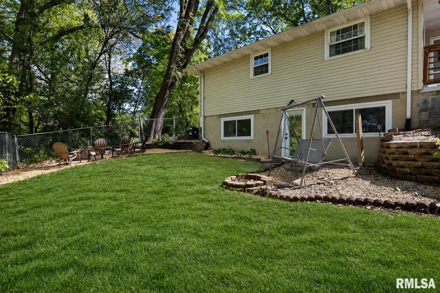 4913 West Woodfern Road Peoria, IL 61607 - Photo 32 of 34