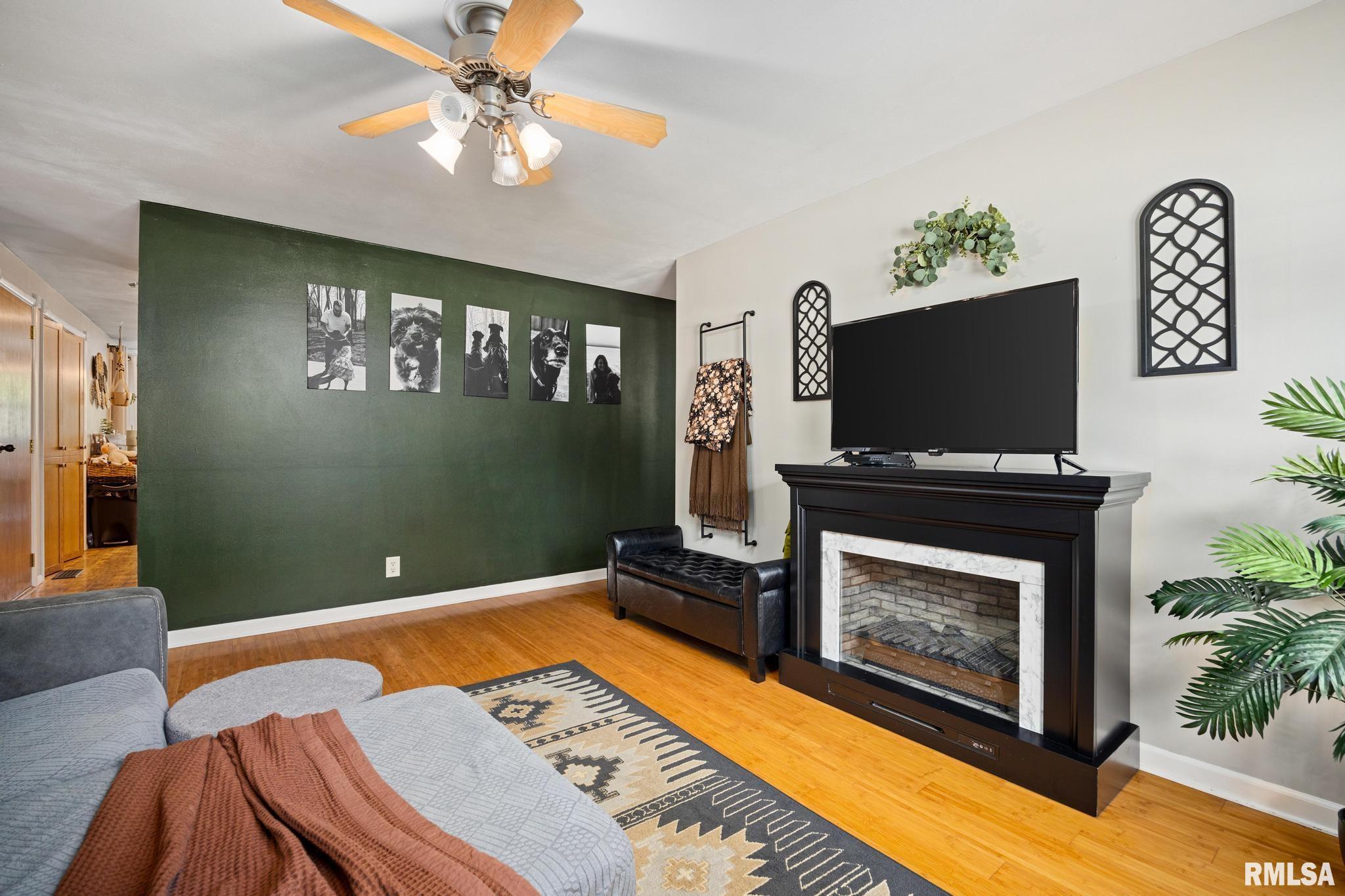 4913 West Woodfern Road Peoria, IL 61607 - Photo 4 of 34