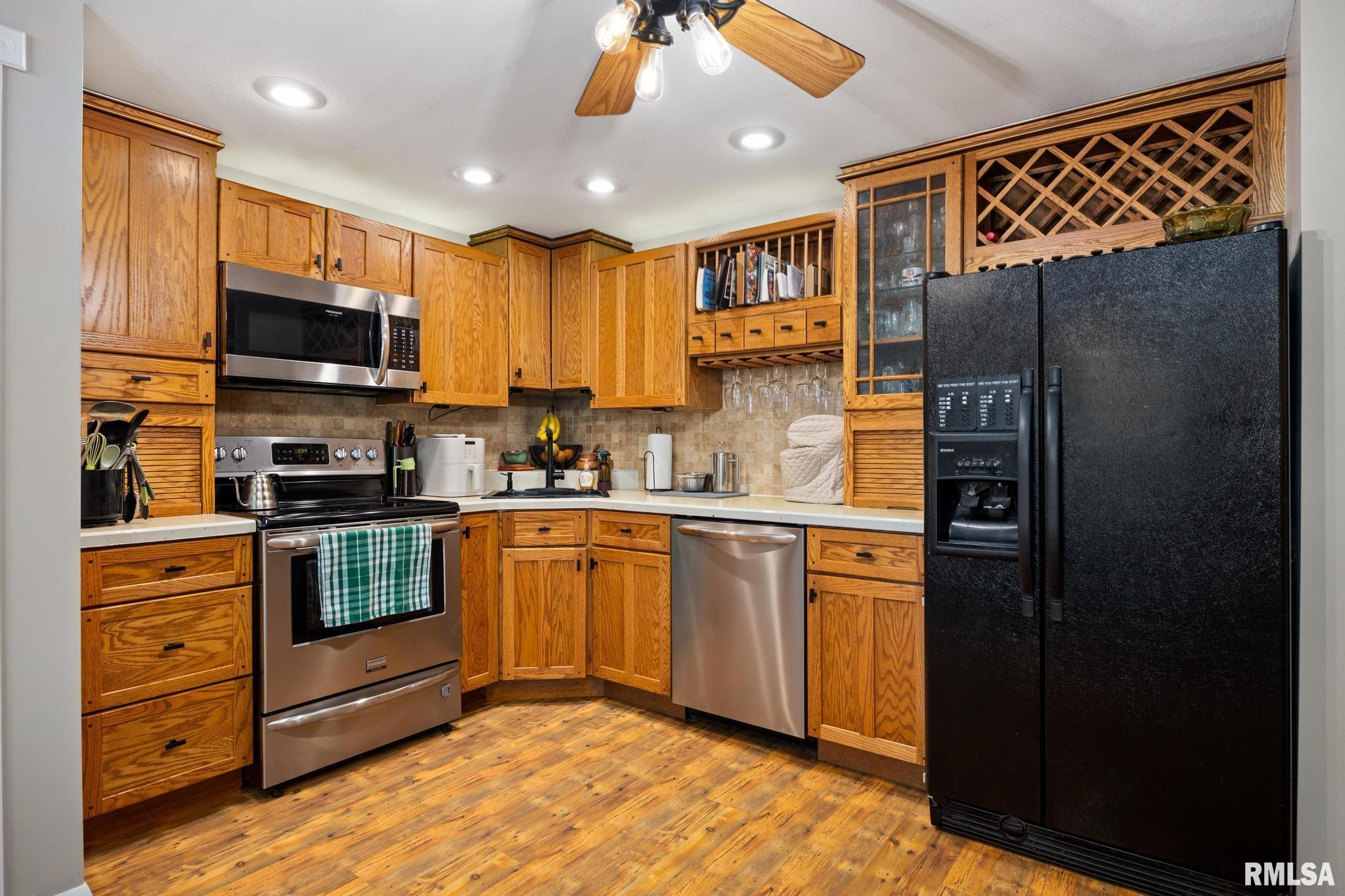 4913 West Woodfern Road Peoria, IL 61607 - Photo 8 of 34