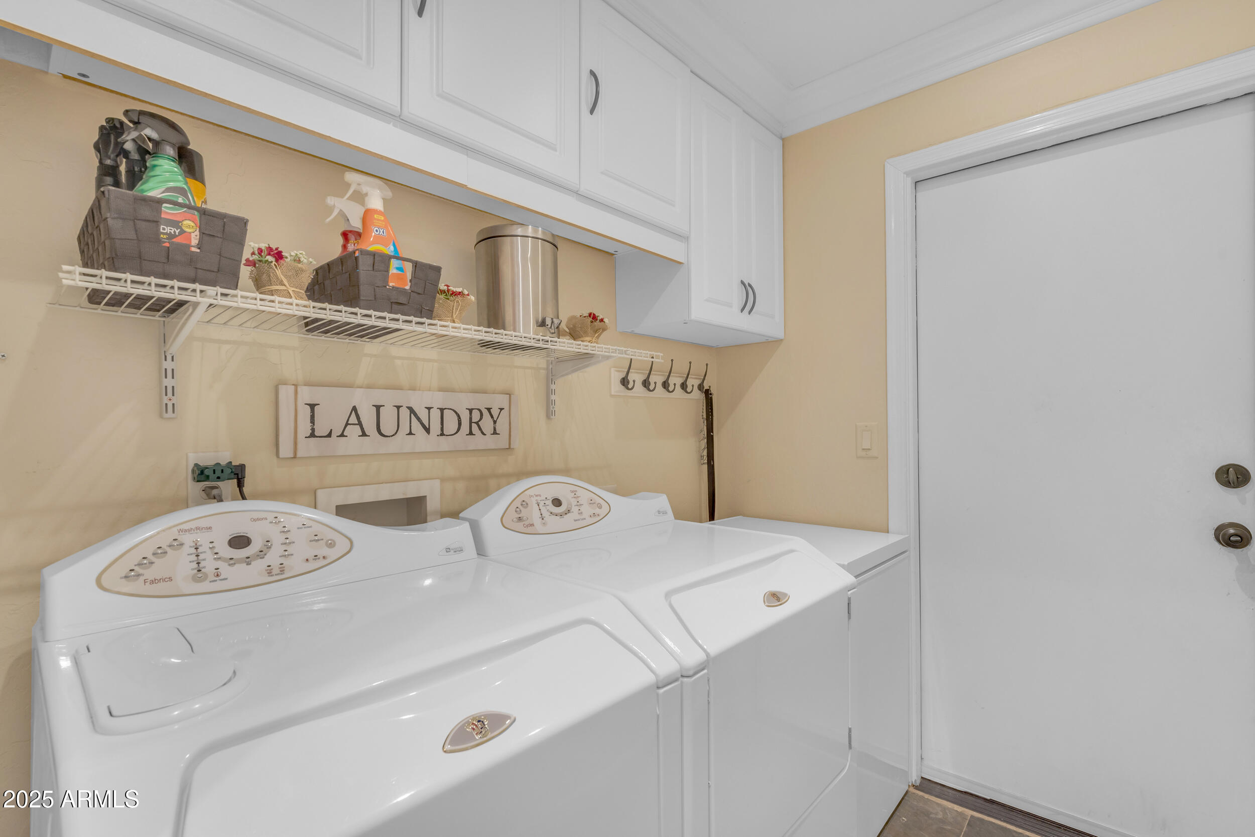 16044 South 24th Place Phoenix, AZ 85048 - Photo 29 of 42 a view of kitchen