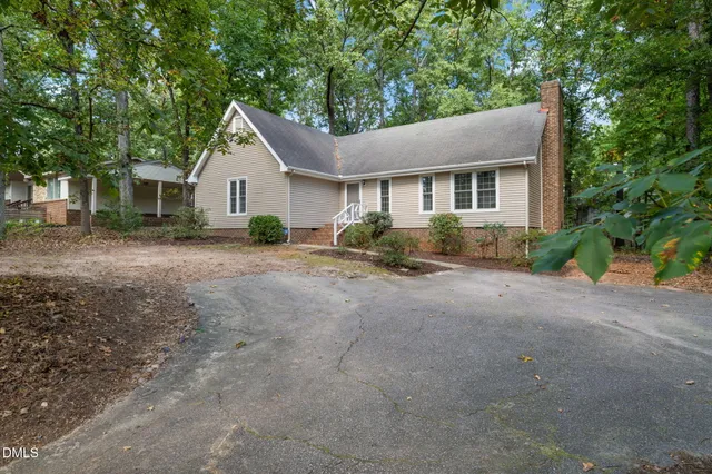 $575,000 | 3304 Wade Avenue, Raleigh, NC 27607