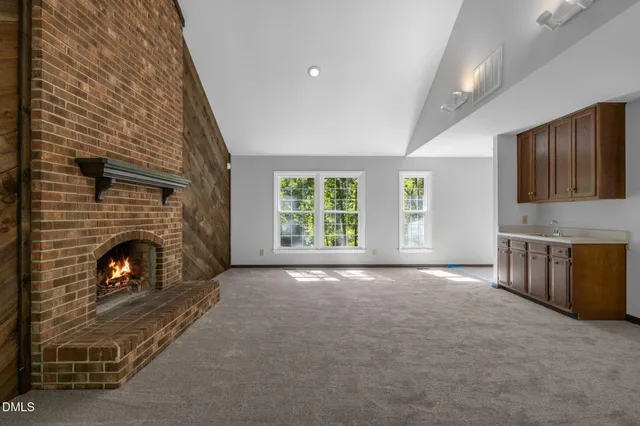 $575,000 | 3304 Wade Avenue, Raleigh, NC 27607