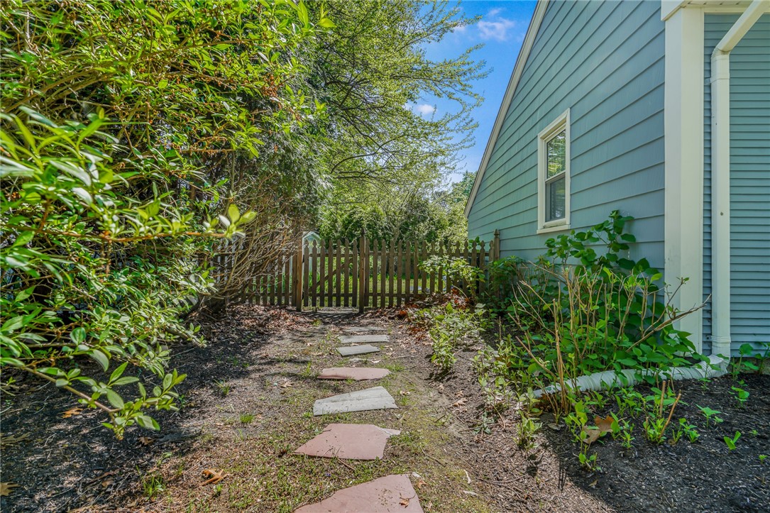 5 Indigo Road Barrington, RI 02806 - Photo 43 of 46