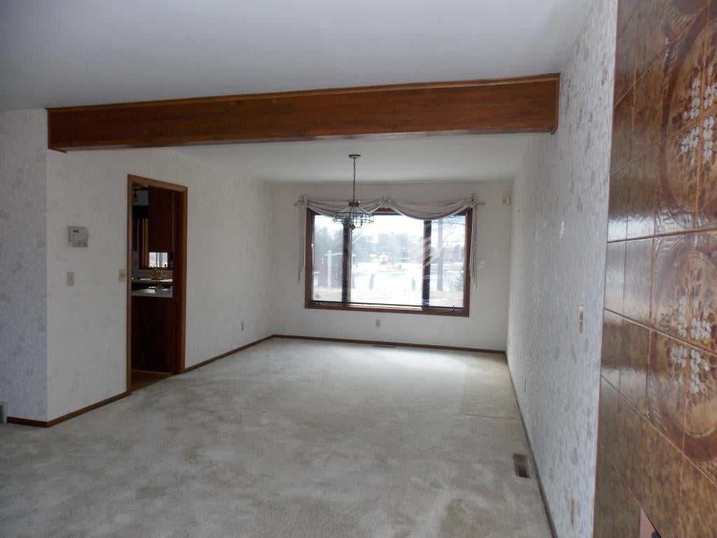 428 Riverside Drive Cheboygan, MI 49721 - Photo 8 of 36 Gallery Image 8