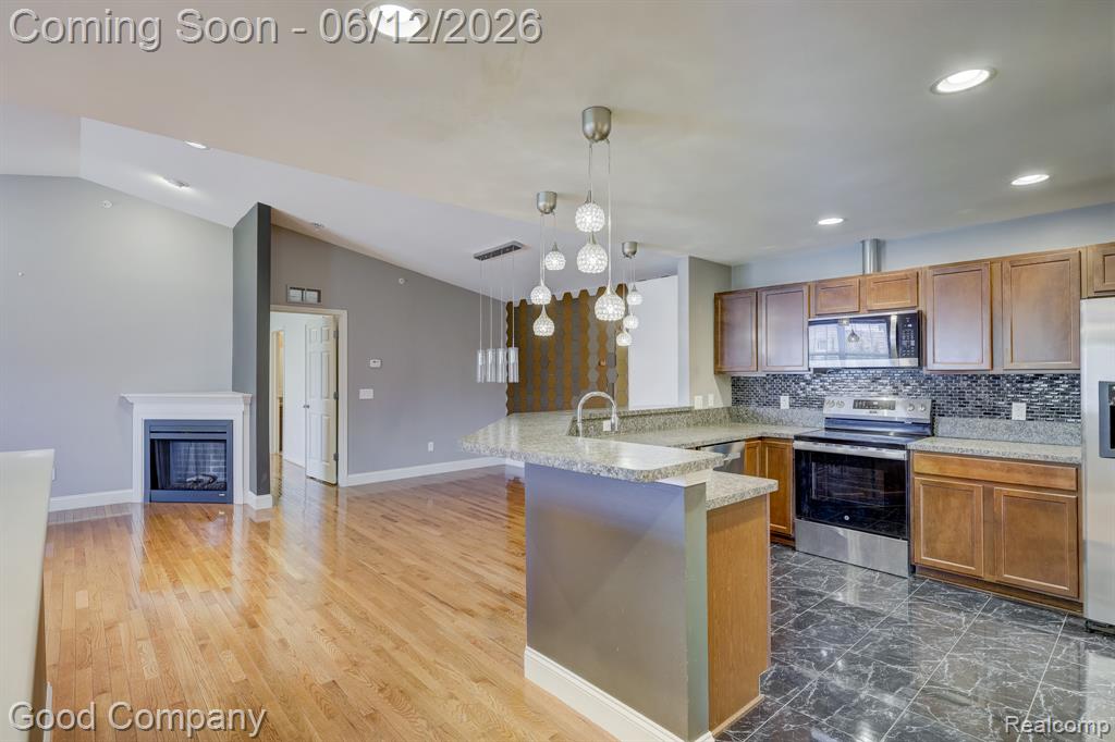 29941 Fox Run Circle Warren, MI 48092 - Photo 13 of 35