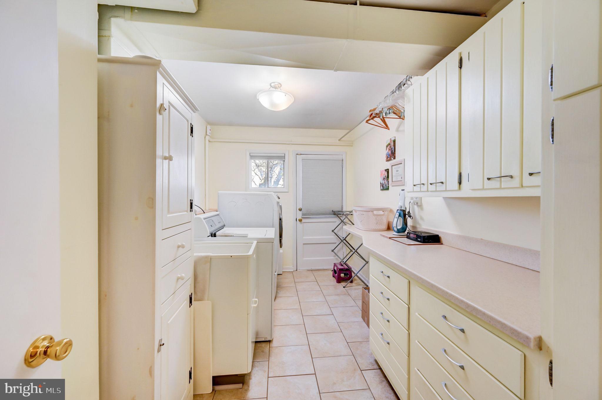 801 Preston Road Glenside, PA 19038 - Photo 11 of 40 Laundry Room
