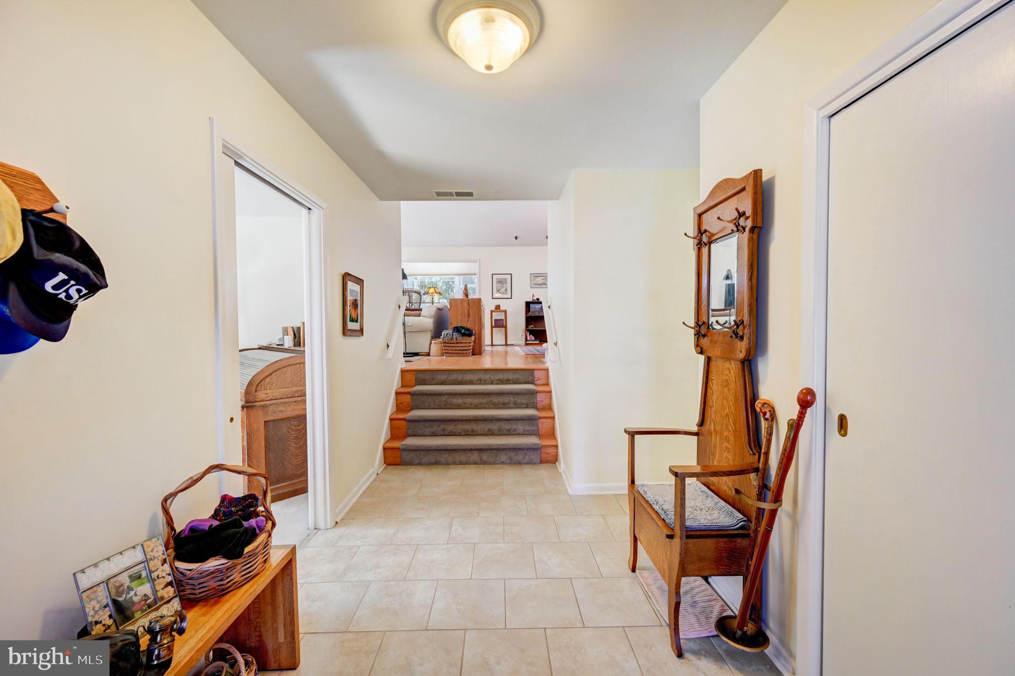 801 Preston Road Glenside, PA 19038 - Photo 2 of 40 Foyer