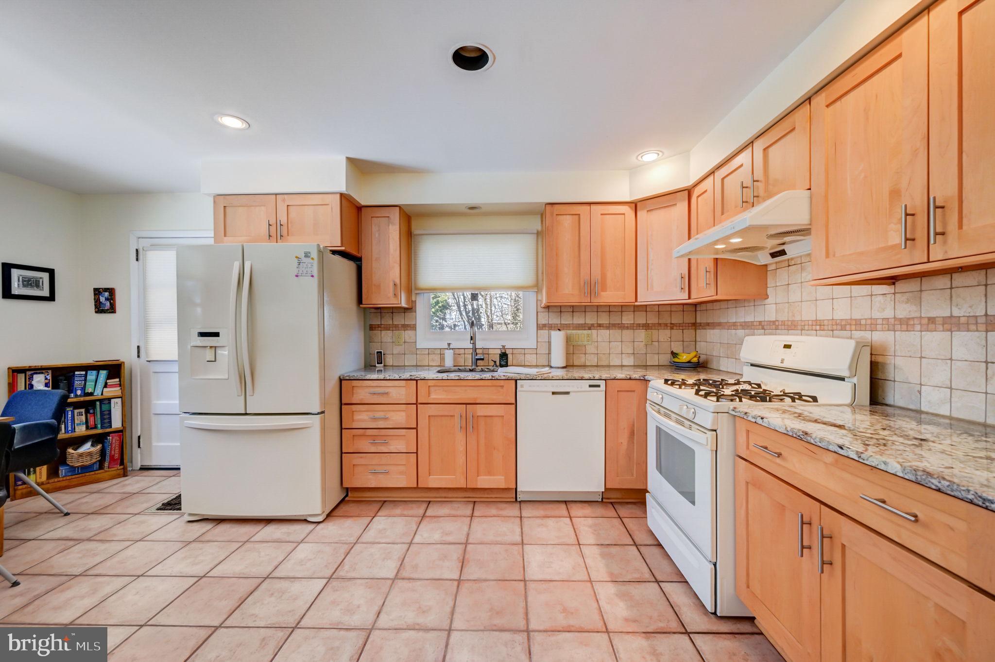 801 Preston Road Glenside, PA 19038 - Photo 10 of 40 Kitchen