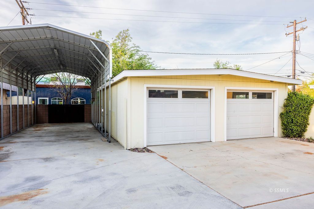 438 West Ward Avenue Ridgecrest, CA 93555 - Photo 10 of 46