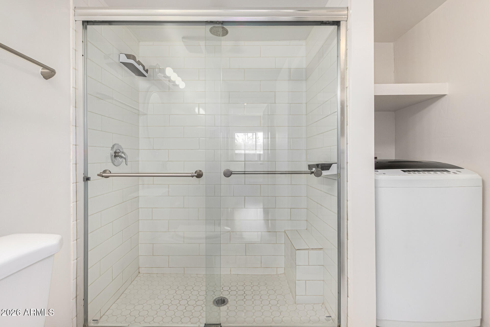 357 East Thomas Road, Unit A111 Phoenix, AZ 85012 - Photo 27 of 41 a bathroom with a shower
