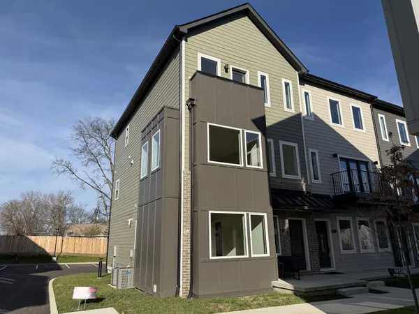 $599,000 | 6124 Robertson Avenue, Unit 12, Nashville, TN 37209